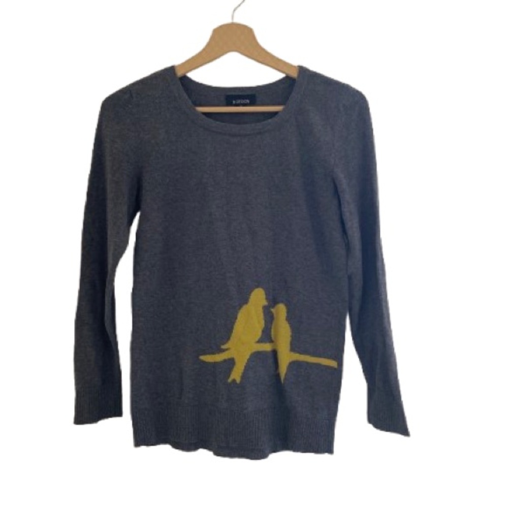 Chic Gray Sweater with Yellow Bird Design